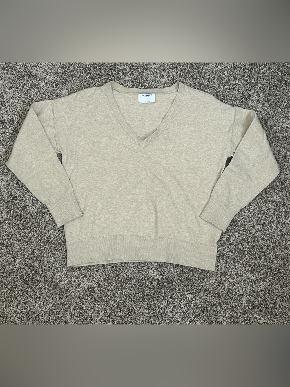 Old Navy Beige V-Neck Sweater